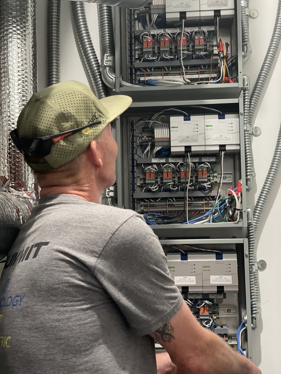5-reasons-you-should-upgrade-your-homes-electrical-wiring-asap